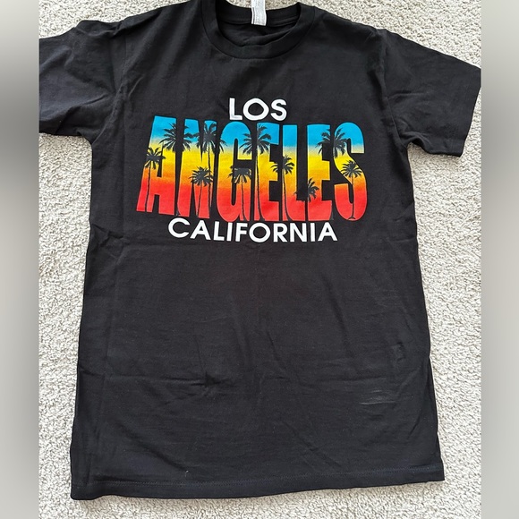 Los Angeles Graphic Tee Size Small - Picture 1 of 2